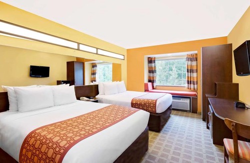 Princeton Hotel | Microtel Inn & Suites by Wyndham Princeton
