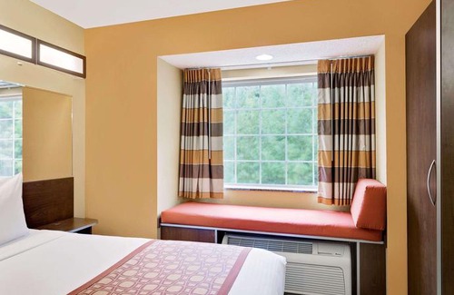 Princeton Hotel | Microtel Inn & Suites by Wyndham Princeton