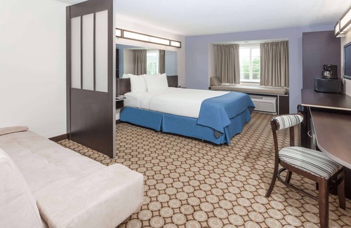Elkhart Hotel | Microtel Inn & Suites by Wyndham Elkhart