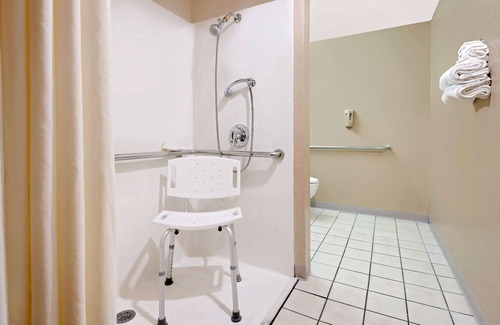 Joplin Hotel | Microtel Inn & Suites by Wyndham Joplin