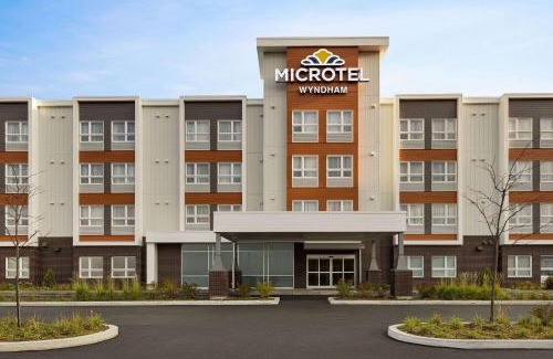 Boisbriand Hotel | Microtel Inn & Suites by Wyndham Boisbriand