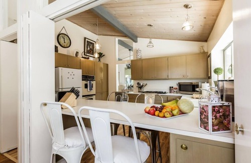 Belvedere Tiburon House | Mid-Century home with beautiful views, deck, & rear fenced-in patio