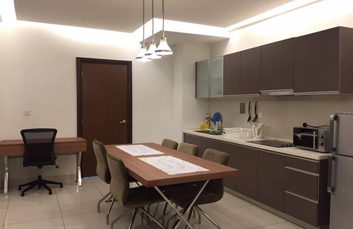 Pekeliling Apartment | Midas Suite @ Regalia Residences by Márgaux