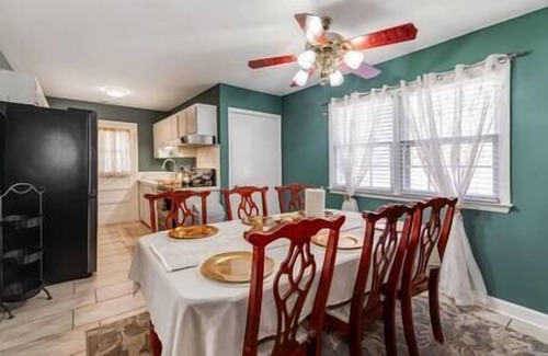 Winston - Salem House | Midcentury Charm by the Pond