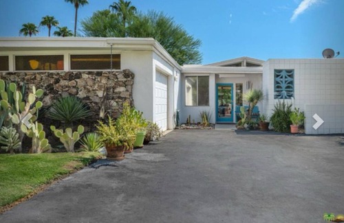 Canyon Corridor Condo | Midcentury Modern with Mountain Views