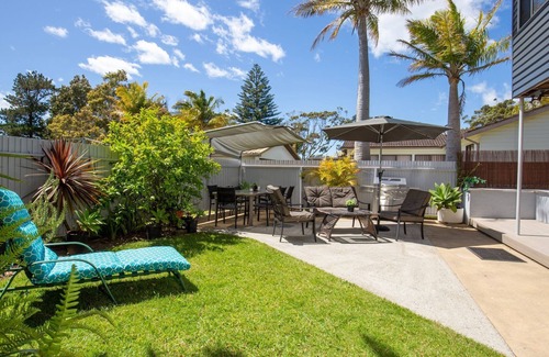Culburra Beach House | Middle Sea - Pet Friendly - 5 Mins Walk to Beach