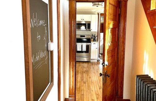 Middlebury Apartment | Middlebury Home with Sunset views!