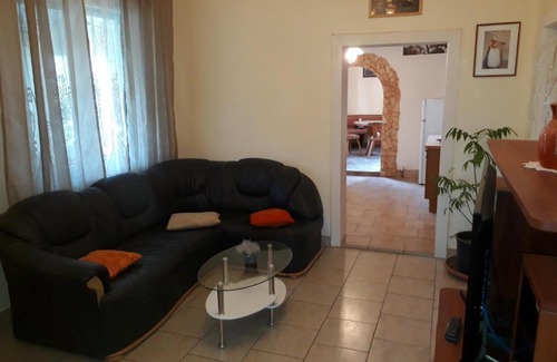 Kerkakutas House | Midiola Vendégház