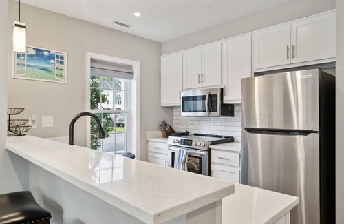 Midlothian Condo | Midlothian 3 Bedroom getaway for up to 8 guests!