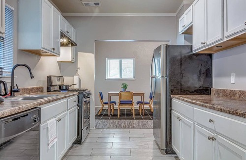 Cooper-Young Historic District House | Midtown Magic: Spacious Bungalow Steps from C-Y