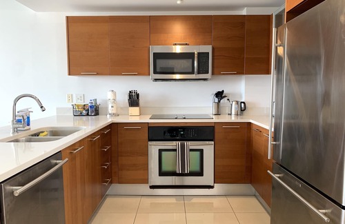 Midtown Condo | Midtown Miami/Wynwood 1 BR Condo w/FREE PARKING & VIEWS!