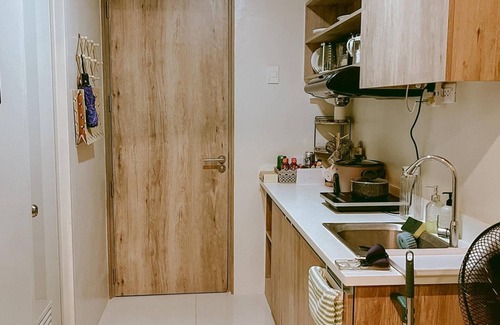 Basak House | Miiches Prime Pad is located in a resort style condominium in the city of Lapu2x