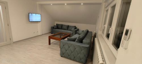 Surcin House | Miki Private Room