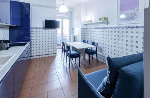Carrobbio Apartment | Milan Flat 5 min from Duomo with Park for small cars