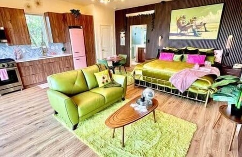 Helotes House | Milestone Cozy Getaway