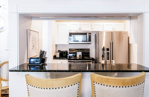 Gulf Park Estates Condo | MILITARY RENTAL - 2 bed/2 bath condo in a gated Ocean Springs community!