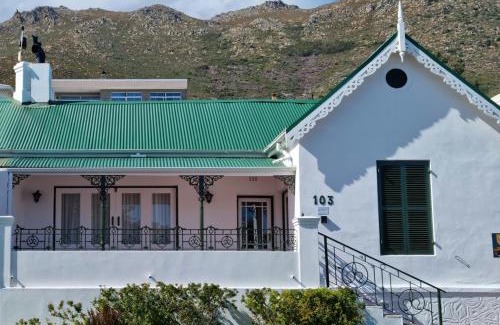 Gordons Bay Central House | Milkwood Cottage, Beachfront family vacation home, Sleeps 6