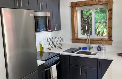 Sheridan Cabin | Mill and Main Cabinn