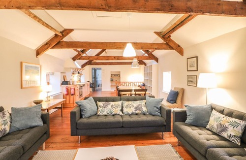 East Layton Cottage | MILL FARM HOUSE, pet friendly, with open fire in Ravensworth
