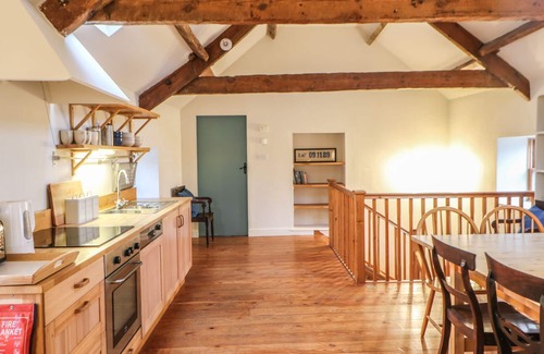 East Layton Cottage | MILL FARM HOUSE, pet friendly, with open fire in Ravensworth