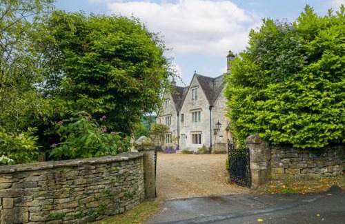 Stroud House | Mill House & Cottage - on The Cotswold Way!