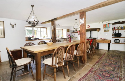 Maiden Newton House | MILL HOUSE, pet friendly, character holiday cottage in Maiden Newton