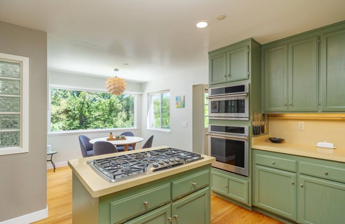 Mill Valley House | Mill Valley Luxe Forest Escape - 3BR - Views - Huge Decks - Gym - Private