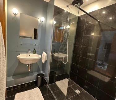 Emsworth House | Millers House Boutique B&B