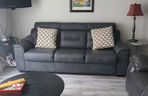 Islandview Ski Chalet | Million Dollar View - close to Sydney and Cabot Trail