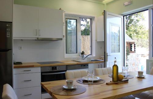 Stoupa Apartment | Minas apartment 2mins walking from Stoupa beach, UPGRADED Wi-Fi