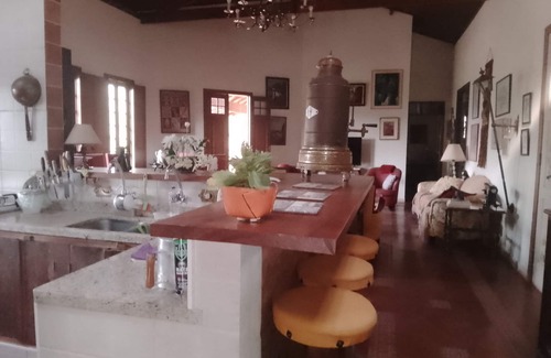 Braganca Paulista House | Mini chacara-Bragança Pta inside the city, access for asphalt, quiet place.