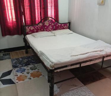 Sualkuchi House | Mini Home AC Family room