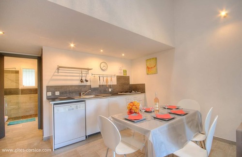 San-Gavino-di-Carbini Villa | Mini semi-detached villa in residence with heated pool, air conditioning and wifi