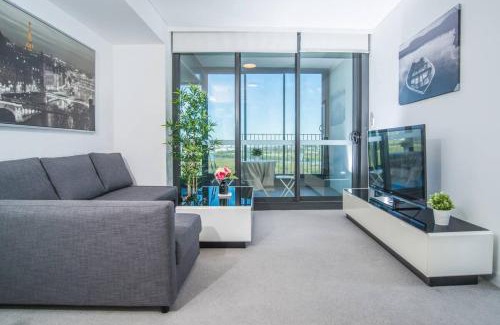 Wentworth Point Apartment | Minimalism modern apartment*waterview*parking＊IGA