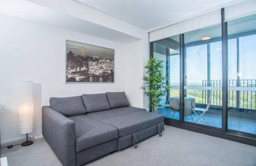 Wentworth Point Apartment | Minimalism modern apartment*waterview*parking＊IGA