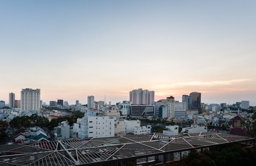 Bach Dang Riverside Hotel | Minimalist Apartment Rivergate