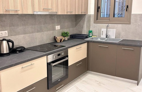 Agios Panteleimonas Apartment | Minimalist - AT116