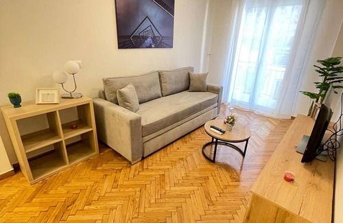 Agios Panteleimonas Apartment | Minimalist - AT116