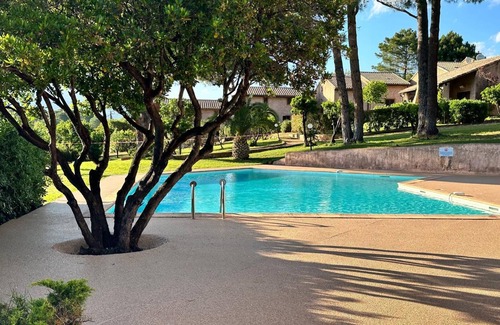Sainte-Lucie-de-Porto-Vecchio House | Minivilla,pleine Nature,à 100m dela plage de Pinarello par petit sentier,piscine
