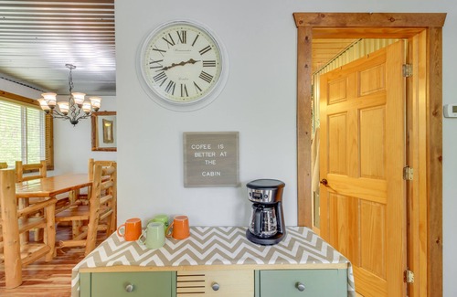 Ossipee Cabin | Minnesota Cabin w/Deck & Private Beach