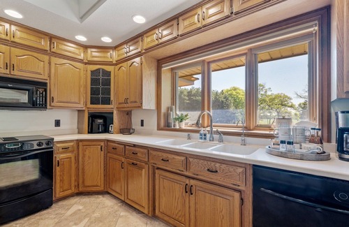 Sauk Rapids House | MINNeSTAY* Enchanted Pines | Events