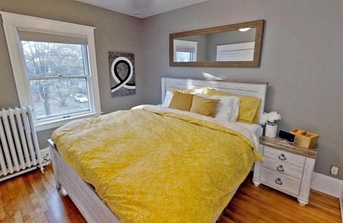 Linden Hills House | Minnestay-Linden Hills Luxury Charmer