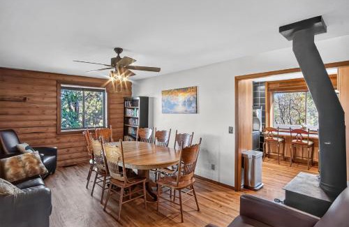 Prescott House | Minnie Mine Cabin Retreat cabin