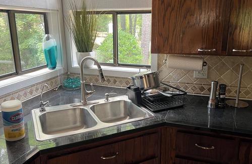 Marietta House | Mins from Northside East Cobb Medical Center, WellStar hospital & Braves Stadium