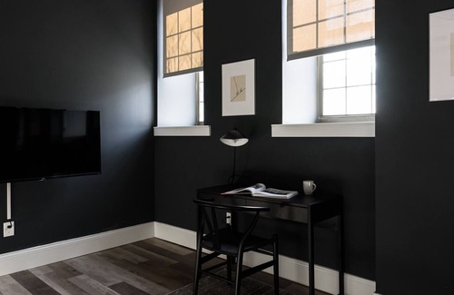 Lafayette Square Apartment | Mins to Downtown, Ballpark, Arch | Free Parking + W&D | Zencity