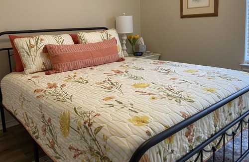 Aubrey House | Minutes from Area Wedding Venues & Walking Distance to Historic Downtown Aubrey