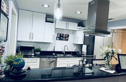 Chalmette House | Minutes from New Orleans French Quarter and Bourbon St. 3-Bdrm house; AC, WiFi