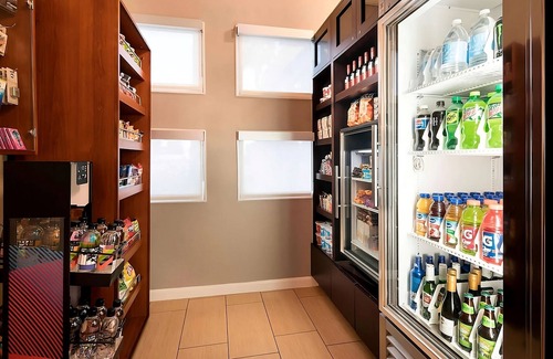 South Scottsdale Apartment | Minutes from Phoenix Art Museum! Free Breakfast, Pool, Pets are Welcome!