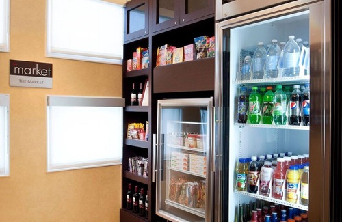 South Scottsdale Apartment | Minutes from Phoenix Art Museum! Free Breakfast, Pool, and Pets are Welcome!