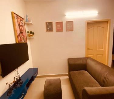 Kelambakkam Apartment | MIRA VISTA - Cozy 2 BHK Condo - Chennai